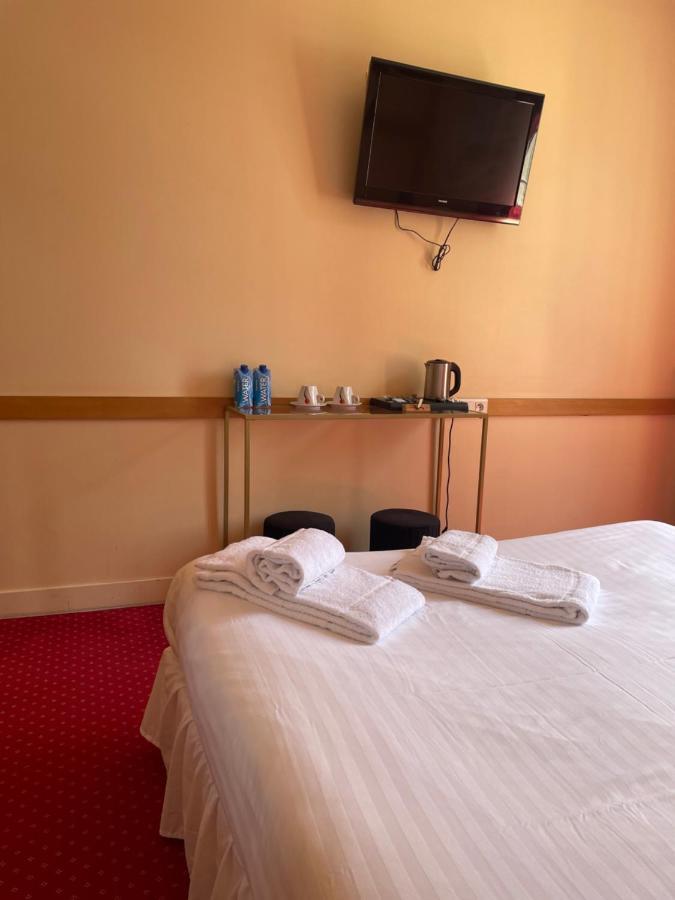 Hotel La Capitainerie Шатонёф-сюр-Луар Экстерьер фото
